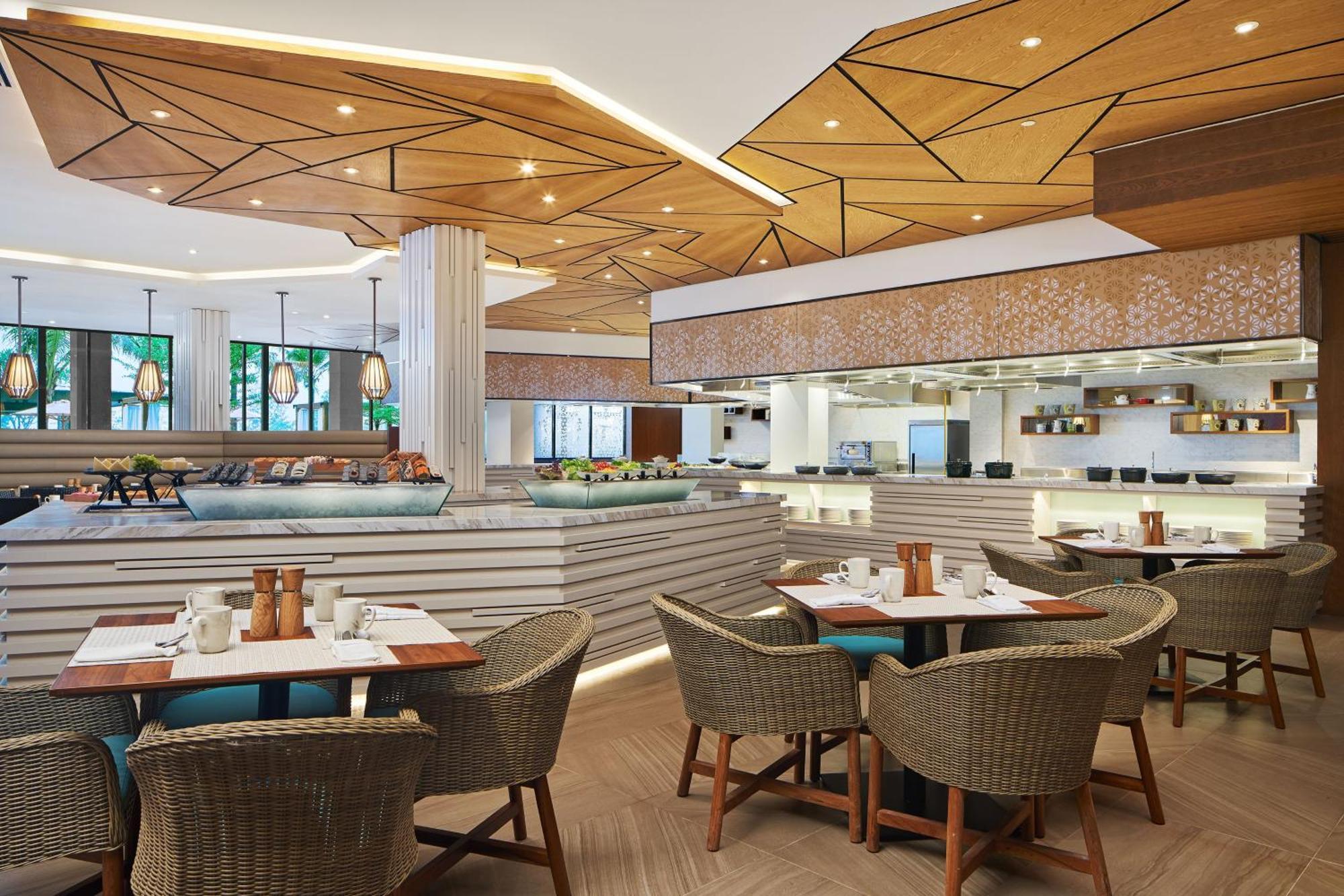 The Westin Desaru Coast Resort Exterior foto The restaurant