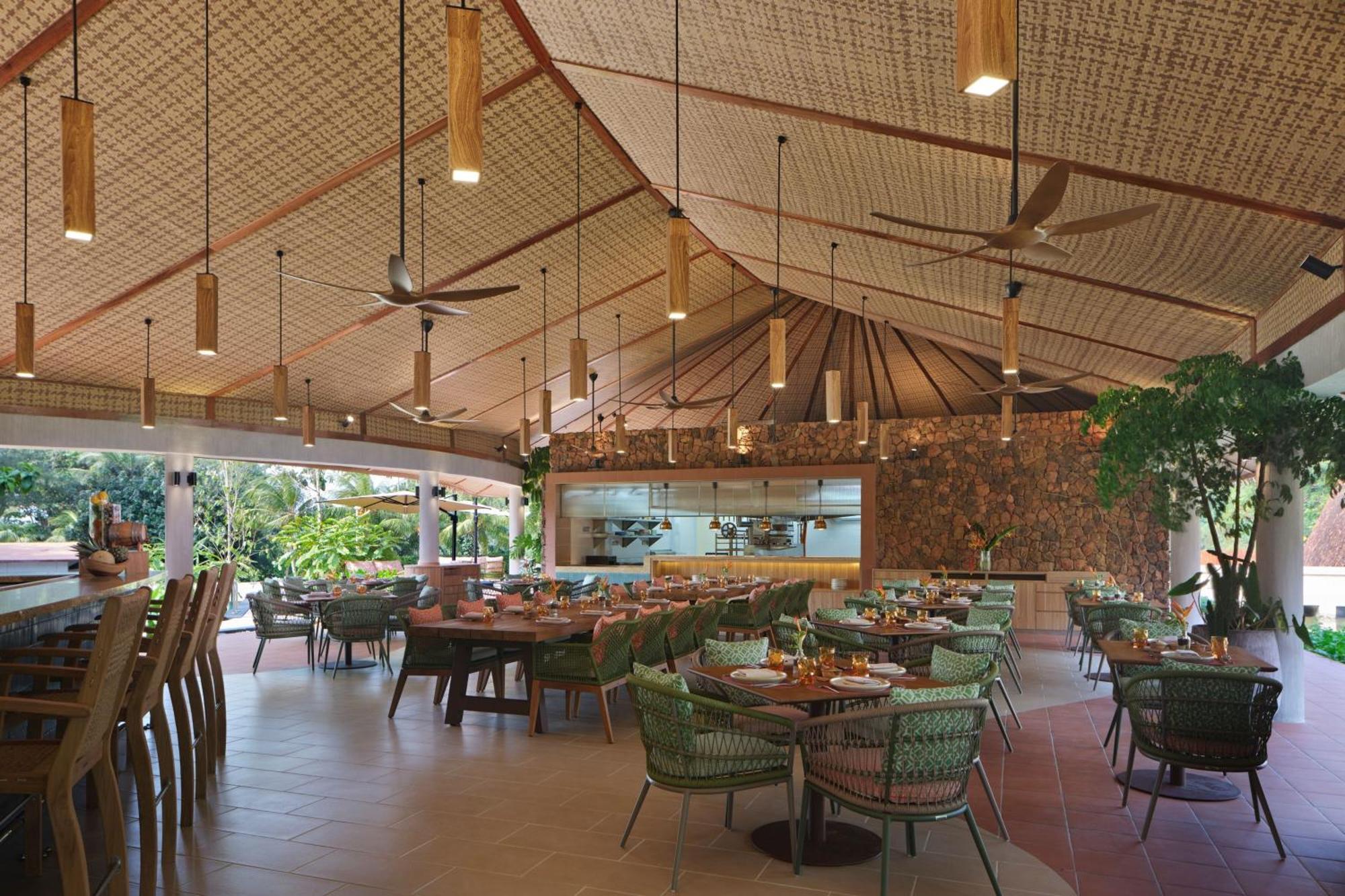 The Westin Desaru Coast Resort Exterior foto The interior of the restaurant